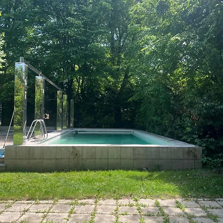 Unique In A Dream Location דירה